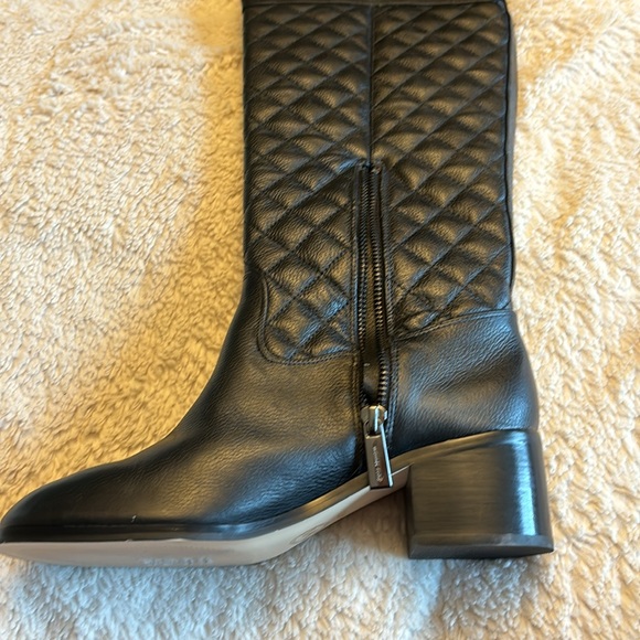 NWOT- Michael Kors tall leather boots size 6.5 - Picture 5 of 6